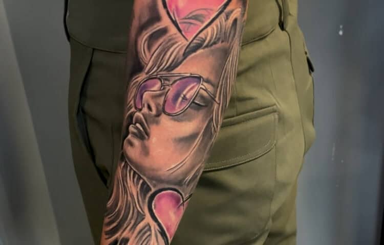 tommicrazy dorian IIMG 5792 Czy można bezpiecznie trenować po zrobieniu tatuażu? Harmonogram powrotu do aktywności